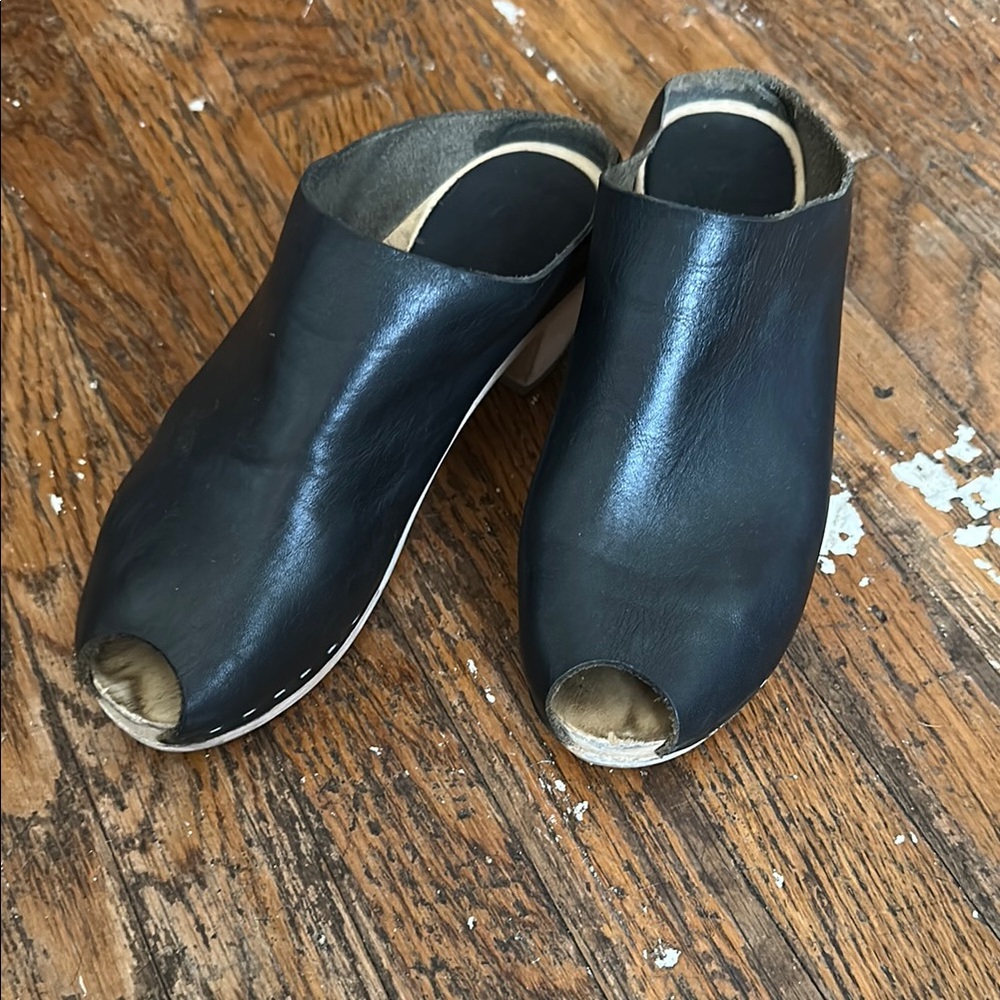 Bryr mid heel Mules